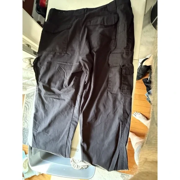 Tru-spec Mens Size 40x30 Black Cargo Pants with Utility Pockets - Picture 2 of 3